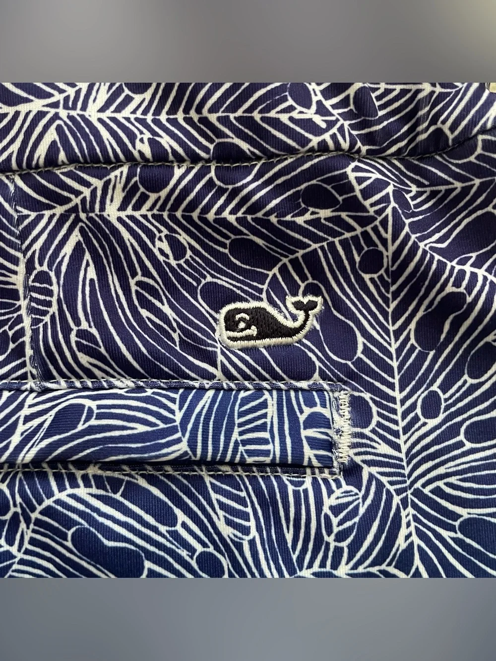 Vineyard Vines Navy and Aqua Performance Skort with White Leaf Print